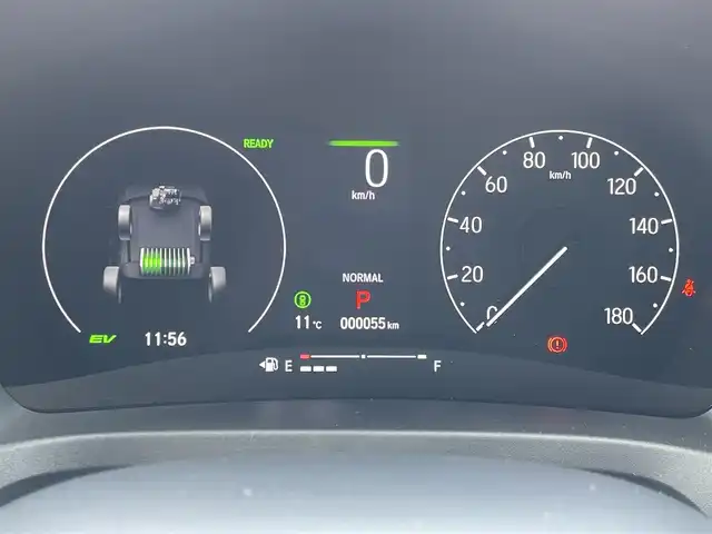 ホンダ ヴェゼル ハイブリッド e:HEV Z PLaYパッケージ 群馬県 2025(令7)年 0.1千km パールⅡ パノラマルーフ/ワンオーナー/純正9インチワイドナビ/（Bluetooth/AppleCarPlay/AndroidAuto）/フルセグテレビ/マルチビューカメラシステム/プレミアムオーディオ/ホンダセンシング/・衝突軽減ブレーキ/・誤発進抑制機能/・後方誤発進抑制機能/・近距離衝突軽減ブレーキ/・歩行者事故軽減ステアリング/・路外逸脱抑制機能/・渋滞追従機能付アダプティブクルーズコントロール/・車線維持支援システム/・先行車発進お知らせ機能/・標識認識機能/・オートハイビーム/・パーキングセンサーシステム/・トラフィックジャムアシスト/・アダプティブドライビングビーム/・ブラインドスポットインフォメーション/・後退出庫サポート/置くだけ充電/LEDヘッドライト