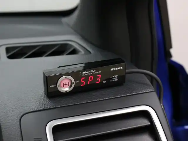 スバル ＷＲＸ ＳＴＩ STI タイプS 三重県 2020(令2)年 1.2万km WRブルーパール 555台限定車/OPフルパッケージ/・リアビークルディテクション/・フロント/サイドビューモニター/・ハイビームアシスト/・ウェルカムライティング/・RECARO製フロントシート/・パワーシート(助手席)/純正DIATONE8インチメモリナビ ・フルセグTV/・DVD再生可/・Bluetooth/バックカメラ/前席パワーシート/シートヒーター /ETC/純正BBS製7本Y字スポークゴールド塗装アルミホイール/brembo製18インチブレーキ(フロント対向6ポッド/リア対向2ポッド)/「STi」ロゴ入シルバー塗装キャリパーcharged speed F・S・Rカーボンスポイラー/大型ウイングタイプリアスポイラー/ブラックドアミラー(ヒーター/LED式ウインカー付)/「STi」エンブレム付ブラックサイドガーニッシュ/サイドシルスポイラー/チェリーレッドストライプ入ディフューザー付リアバンパー(サイドグリル付)/リアフォグランプ/LEDヘッドランプ/・オートライト/ハイビームアシスト/ヘッドランプウォッシャー/プッシュエンジンスタート/スマートキー