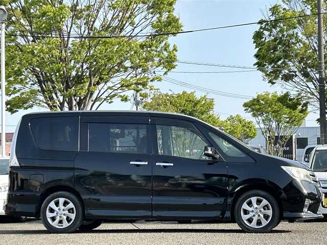 日産 セレナ ハイウェイスター Vセレクション 宮城県 2012(平24)年 7.2万km スーパーブラック 社外ナビ/DVD/CD/TV(フルセグ)/AM・FM/SD/クルーズコントロール/ETC/後席用モニター(10インチ)/後席サンシェード/バックカメラ/両側パワースライドドア/純正16インチアルミホイール/純正16インチアルミスタッドレス積込/後席エアコン/横滑り防止