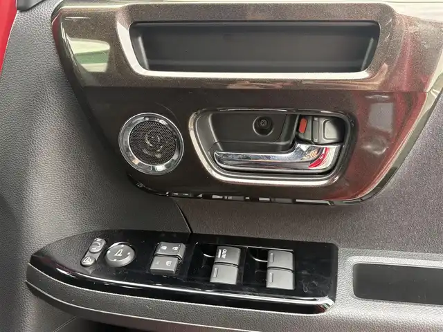 ホンダ Ｎ ＢＯＸ カスタム G L ホンダセンシング 徳島県 2018(平30)年 5.1万km ミラノレッド 純正８インチナビ　VXU-195NBi/(AM.FM.CD.DVD.フルセグ.SD.USB.BT.Car Play)/ホンダセンシング/・アダプティブ・クルーズ・コントロール（ACC）/・衝突軽減ブレーキ（CMBS）/・誤発進抑制機能（前後進）/・歩行者事故低減ステアリング/・路外逸脱抑制機能/・先行車発進お知らせ機能/・標識認識機能/・オートハイビーム/前方ドライブレコーダー/バックカメラ/ＬＥＤヘッドライト/社外アルミホイール/純正ビルトインＥＴＣ/オートエアコン/スペアキー/片側パワースライドドア/フルフラットシート