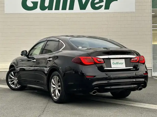 日産 フーガ 250GT 静岡県 2015(平27)年 6.2万km ガーネットブラック ●純正ナビ/（ワンセグ/CD/DVD/Bluetooth）/●全方位カメラ/●クルーズコントロール/●衝突軽減ブレーキ/●レーンキープアシスト/●前後コーナーセンサー/●オートライト/●フォグランプ/●革巻きステアリング/●ステアリングスイッチ/●チルト&テレスコピックステアリング/●運転席シートメモリー/●運転席&助手席パワーシート/●電動格納ウインカーミラー/●ETC/●ドアバイザー/●プッシュスタート/●スマートキー/●スペアキー1本/●純正18インチアルミホイール/●W+サイド+カーテンSRS+ABS