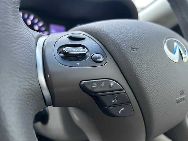 日産 フーガ 250GT 静岡県 2015(平27)年 6.2万km ガーネットブラック ●純正ナビ/（ワンセグ/CD/DVD/Bluetooth）/●全方位カメラ/●クルーズコントロール/●衝突軽減ブレーキ/●レーンキープアシスト/●前後コーナーセンサー/●オートライト/●フォグランプ/●革巻きステアリング/●ステアリングスイッチ/●チルト&テレスコピックステアリング/●運転席シートメモリー/●運転席&助手席パワーシート/●電動格納ウインカーミラー/●ETC/●ドアバイザー/●プッシュスタート/●スマートキー/●スペアキー1本/●純正18インチアルミホイール/●W+サイド+カーテンSRS+ABS