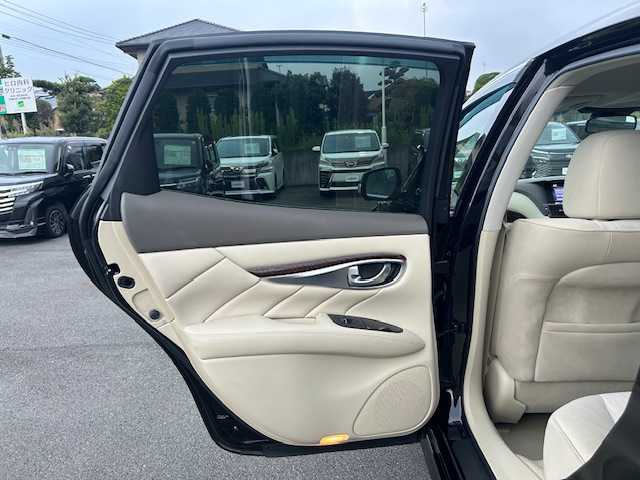 日産 フーガ 250GT 静岡県 2015(平27)年 6.2万km ガーネットブラック ●純正ナビ/（ワンセグ/CD/DVD/Bluetooth）/●全方位カメラ/●クルーズコントロール/●衝突軽減ブレーキ/●レーンキープアシスト/●前後コーナーセンサー/●オートライト/●フォグランプ/●革巻きステアリング/●ステアリングスイッチ/●チルト&テレスコピックステアリング/●運転席シートメモリー/●運転席&助手席パワーシート/●電動格納ウインカーミラー/●ETC/●ドアバイザー/●プッシュスタート/●スマートキー/●スペアキー1本/●純正18インチアルミホイール/●W+サイド+カーテンSRS+ABS