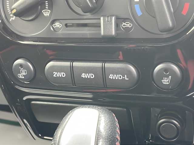 スズキ ジムニー クロスアドベンチャー 山形県 2013(平25)年 7.9万km パールホワイト ４WD/社外ナビ（AM.FM/TV/CD/Bluetooth）/前後ドライブレコーダー/運転席シートヒーター/合皮シート/ETC/バックカメラ/背面タイヤ/フォグランプ/純正フロアマット/ドアバイザー/ウインカーミラー/パワーステアリング/パワーウインドウ