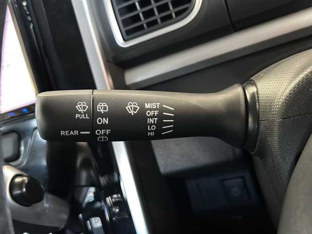 ダイハツ タント カスタム RS スマートセレ SA 静岡県 2014(平26)年 9.8万km パールホワイトⅢ 社外メモリナビ/・CD/・DVD/・フルセグＴＶ/・Bluetooth/・USB/・AM/・FM/主要装備/・両側パワスラ/・衝突軽減/・横滑り防止装置/・ETC/・ドラレコ前/・純正フロアマット/・純正アルミホイール/・LEDヘッドライト/・オートライト/・フォグランプ/・スマートキー/・プッシュスタート