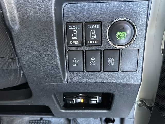 ダイハツ タント カスタム RS スマートセレ SA 静岡県 2014(平26)年 9.8万km パールホワイトⅢ 社外メモリナビ/・CD/・DVD/・フルセグＴＶ/・Bluetooth/・USB/・AM/・FM/主要装備/・両側パワスラ/・衝突軽減/・横滑り防止装置/・ETC/・ドラレコ前/・純正フロアマット/・純正アルミホイール/・LEDヘッドライト/・オートライト/・フォグランプ/・スマートキー/・プッシュスタート