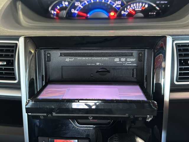 ダイハツ タント カスタム RS スマートセレ SA 静岡県 2014(平26)年 9.8万km パールホワイトⅢ 社外メモリナビ/・CD/・DVD/・フルセグＴＶ/・Bluetooth/・USB/・AM/・FM/主要装備/・両側パワスラ/・衝突軽減/・横滑り防止装置/・ETC/・ドラレコ前/・純正フロアマット/・純正アルミホイール/・LEDヘッドライト/・オートライト/・フォグランプ/・スマートキー/・プッシュスタート