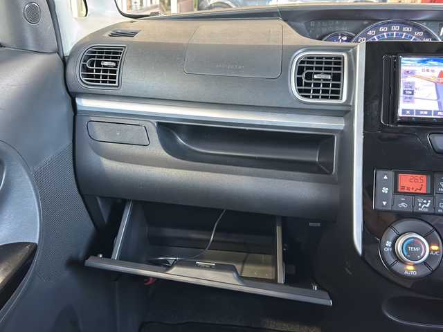 ダイハツ タント カスタム RS スマートセレ SA 静岡県 2014(平26)年 9.8万km パールホワイトⅢ 社外メモリナビ/・CD/・DVD/・フルセグＴＶ/・Bluetooth/・USB/・AM/・FM/主要装備/・両側パワスラ/・衝突軽減/・横滑り防止装置/・ETC/・ドラレコ前/・純正フロアマット/・純正アルミホイール/・LEDヘッドライト/・オートライト/・フォグランプ/・スマートキー/・プッシュスタート