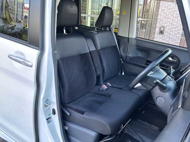 ダイハツ タント カスタム RS スマートセレ SA 静岡県 2014(平26)年 9.8万km パールホワイトⅢ 社外メモリナビ/・CD/・DVD/・フルセグＴＶ/・Bluetooth/・USB/・AM/・FM/主要装備/・両側パワスラ/・衝突軽減/・横滑り防止装置/・ETC/・ドラレコ前/・純正フロアマット/・純正アルミホイール/・LEDヘッドライト/・オートライト/・フォグランプ/・スマートキー/・プッシュスタート