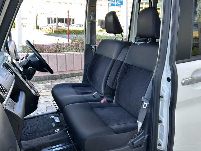 ダイハツ タント カスタム RS スマートセレ SA 静岡県 2014(平26)年 9.8万km パールホワイトⅢ 社外メモリナビ/・CD/・DVD/・フルセグＴＶ/・Bluetooth/・USB/・AM/・FM/主要装備/・両側パワスラ/・衝突軽減/・横滑り防止装置/・ETC/・ドラレコ前/・純正フロアマット/・純正アルミホイール/・LEDヘッドライト/・オートライト/・フォグランプ/・スマートキー/・プッシュスタート