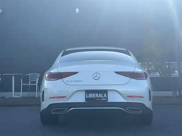 メルセデス・ベンツ ＣＬＳ２２０ｄ スポーツ エクスクルーシブPKG 滋賀県 2021(令3)年 4.9万km ダイヤモンドホワイト BTオーディオ/全方位カメラ/フルセグTV/AppleCarPlay／AndroidAuto/ブルメスターサウンド/ETC2.0/クルーズコントロール（追従アリ）/MTモード付/サンルーフ/シートヒーター/エアシート/ナッパレザー/パフュームアトマイザー/純正フロアマット/純正アルミホイール/レザーエクスクルーシブパッケージ/エアサス