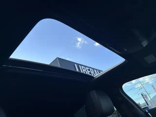 メルセデス・ベンツ ＣＬＳ２２０ｄ スポーツ エクスクルーシブPKG 滋賀県 2021(令3)年 4.9万km ダイヤモンドホワイト BTオーディオ/全方位カメラ/フルセグTV/AppleCarPlay／AndroidAuto/ブルメスターサウンド/ETC2.0/クルーズコントロール（追従アリ）/MTモード付/サンルーフ/シートヒーター/エアシート/ナッパレザー/パフュームアトマイザー/純正フロアマット/純正アルミホイール/レザーエクスクルーシブパッケージ/エアサス