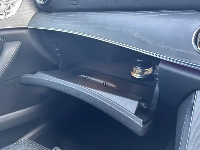 メルセデス・ベンツ ＣＬＳ２２０ｄ スポーツ エクスクルーシブPKG 滋賀県 2021(令3)年 4.9万km ダイヤモンドホワイト BTオーディオ/全方位カメラ/フルセグTV/AppleCarPlay／AndroidAuto/ブルメスターサウンド/ETC2.0/クルーズコントロール（追従アリ）/MTモード付/サンルーフ/シートヒーター/エアシート/ナッパレザー/パフュームアトマイザー/純正フロアマット/純正アルミホイール/レザーエクスクルーシブパッケージ/エアサス