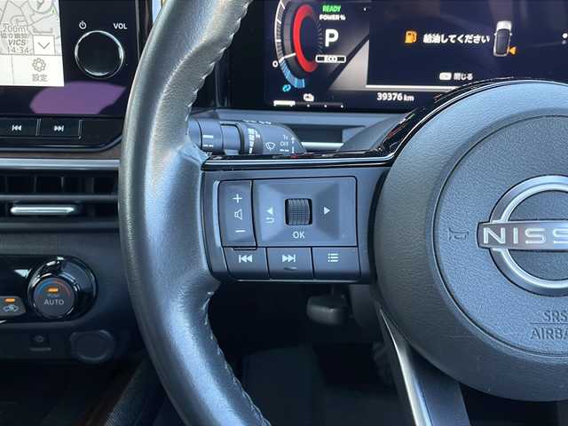 日産 オーラ G 山口県 2022(令4)年 4万km ダークメタルグレー BOSEサウンド/純正9インチナビ/・AM/FM/HDMI/Androido Auto/・Bluetooth/・フルセグテレビ/アラウンドビューモニター/ドライブレコーダー/ETC/スマートルームミラー/ワイヤレス充電/安全装備/・プロパイロット/・エマージェンシーブレーキ/・インテリジェント FCW（前方衝突予測警報）/・踏み間違い衝突防止アシスト/・インテリジェント LI（車線逸脱防止支援システム）＋LDW（車線逸脱警報）/・インテリジェント BSI（後側方衝突防止支援システム）/BSW（後側方車両検知警報）/・標識検知機能（進入禁止標識検知、最高速度標識検知、一時停止標識検知）/・SOSコール/・オートハイビーム/LEDヘッドライト/純正フロアマット/純正17インチAW