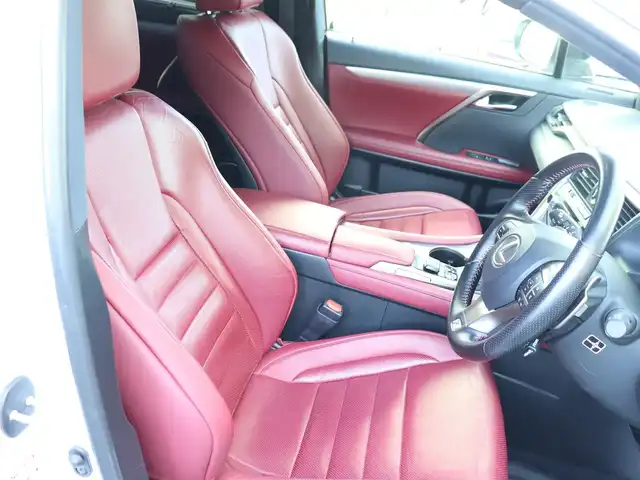 レクサス ＲＸ 300 Fスポーツ 神奈川県 2018(平30)年 5.3万km ホワイトノーヴァガラスフレーク セーフティシステムプラス/サンルーフ /ディスプレイオーディオナビ/フルセグテレビ/BluetoothAudio/アラウンドビューモニター/クルーズコントロール/ドライブモードセレクト/プッシュスタート/パワーバックドア/ETC2.0/LEDヘッドランプ/パドルシフト/ステアリングヒーター/赤革シート/8WAYパワーシート/シートヒーター/シートポジションメモリー機能/手動サンシェード（後席）/保証書、取説、ナビ説/スペアスマートキー