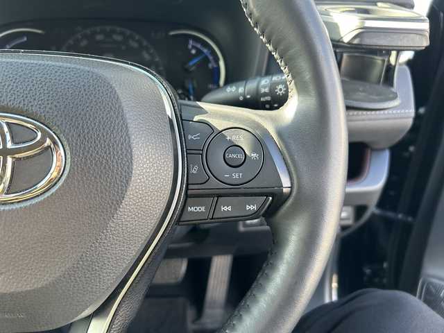 トヨタ ＲＡＶ４ ハイブリッドG 愛媛県 2020(令2)年 4.2万km アティチュードブラックマイカ 純正ナビ/（Bluetooth/AM/FM/ワンセグTV/SD/AUX）/ブラインドスポットモニター/衝突軽減ブレーキ/レーダークルーズコントロール/コーナーセンサー/パワーシート/シートヒーター/LEDヘッドライト/オートマチックハイビーム/ETC/ルーフレール/純正18インチAW/純正フロアマット/4WD/ステアリングヒーター