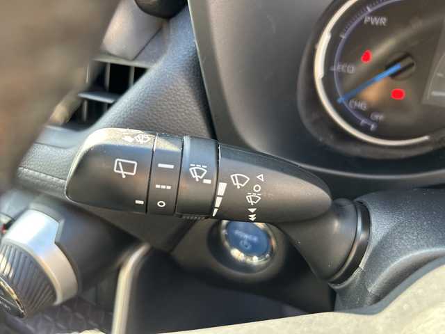 トヨタ ＲＡＶ４ ハイブリッドG 愛媛県 2020(令2)年 4.2万km アティチュードブラックマイカ 純正ナビ/（Bluetooth/AM/FM/ワンセグTV/SD/AUX）/ブラインドスポットモニター/衝突軽減ブレーキ/レーダークルーズコントロール/コーナーセンサー/パワーシート/シートヒーター/LEDヘッドライト/オートマチックハイビーム/ETC/ルーフレール/純正18インチAW/純正フロアマット/4WD/ステアリングヒーター