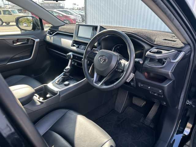 トヨタ ＲＡＶ４ ハイブリッドG 愛媛県 2020(令2)年 4.2万km アティチュードブラックマイカ 純正ナビ/（Bluetooth/AM/FM/ワンセグTV/SD/AUX）/ブラインドスポットモニター/衝突軽減ブレーキ/レーダークルーズコントロール/コーナーセンサー/パワーシート/シートヒーター/LEDヘッドライト/オートマチックハイビーム/ETC/ルーフレール/純正18インチAW/純正フロアマット/4WD/ステアリングヒーター