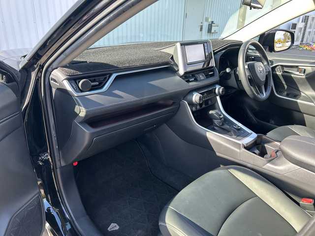 トヨタ ＲＡＶ４ ハイブリッドG 愛媛県 2020(令2)年 4.2万km アティチュードブラックマイカ 純正ナビ/（Bluetooth/AM/FM/ワンセグTV/SD/AUX）/ブラインドスポットモニター/衝突軽減ブレーキ/レーダークルーズコントロール/コーナーセンサー/パワーシート/シートヒーター/LEDヘッドライト/オートマチックハイビーム/ETC/ルーフレール/純正18インチAW/純正フロアマット/4WD/ステアリングヒーター