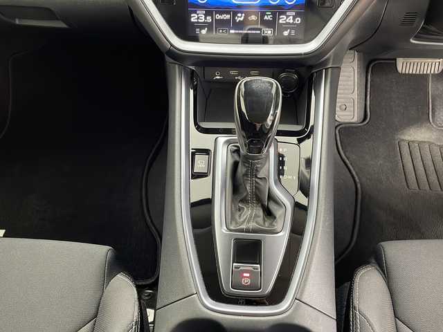 スバル レヴォーグ 1．8GT 鹿児島県 2021(令3)年 1.6万km アイスシルバーメタリック 4WD/純正メーカーナビ/Bluetooth Apple CarPlay Android Auto/全方位カメラ/フルセグTV/360℃ドライブレコーダー/レーダークルーズコントロール/ビルトインETC/電子パーキングブレーキ/運転席パワーシート/前席シートヒーター /純正17インチアルミホイール/LEDヘッドライト/オートライトコントロール/レーンキープアシスト /スマートキー/エンジンプッシュスタート/純正フロアマット/電動格納ミラー