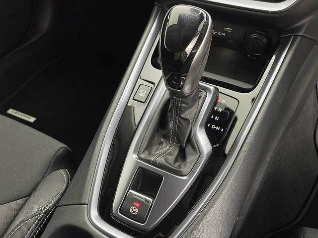 スバル レヴォーグ 1．8GT 鹿児島県 2021(令3)年 1.6万km アイスシルバーメタリック 4WD/純正メーカーナビ/Bluetooth Apple CarPlay Android Auto/全方位カメラ/フルセグTV/360℃ドライブレコーダー/レーダークルーズコントロール/ビルトインETC/電子パーキングブレーキ/運転席パワーシート/前席シートヒーター /純正17インチアルミホイール/LEDヘッドライト/オートライトコントロール/レーンキープアシスト /スマートキー/エンジンプッシュスタート/純正フロアマット/電動格納ミラー