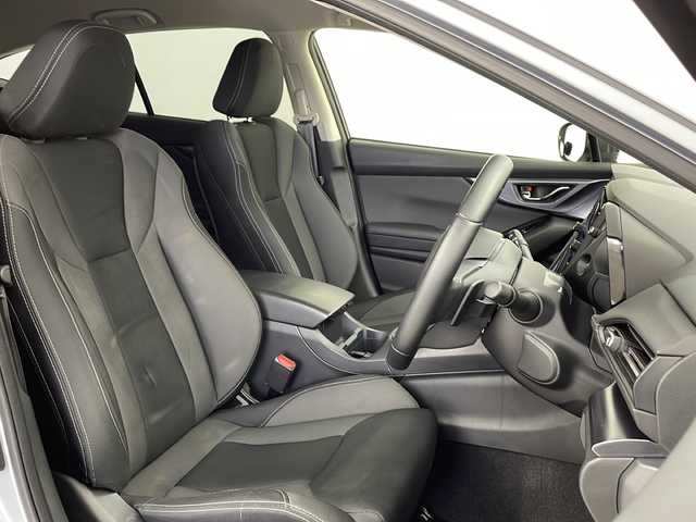 スバル レヴォーグ 1．8GT 鹿児島県 2021(令3)年 1.6万km アイスシルバーメタリック 4WD/純正メーカーナビ/Bluetooth Apple CarPlay Android Auto/全方位カメラ/フルセグTV/360℃ドライブレコーダー/レーダークルーズコントロール/ビルトインETC/電子パーキングブレーキ/運転席パワーシート/前席シートヒーター /純正17インチアルミホイール/LEDヘッドライト/オートライトコントロール/レーンキープアシスト /スマートキー/エンジンプッシュスタート/純正フロアマット/電動格納ミラー