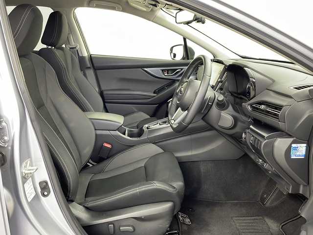 スバル レヴォーグ 1．8GT 鹿児島県 2021(令3)年 1.6万km アイスシルバーメタリック 4WD/純正メーカーナビ/Bluetooth Apple CarPlay Android Auto/全方位カメラ/フルセグTV/360℃ドライブレコーダー/レーダークルーズコントロール/ビルトインETC/電子パーキングブレーキ/運転席パワーシート/前席シートヒーター /純正17インチアルミホイール/LEDヘッドライト/オートライトコントロール/レーンキープアシスト /スマートキー/エンジンプッシュスタート/純正フロアマット/電動格納ミラー