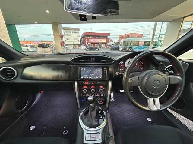 トヨタ ８６ GT 茨城県 2014(平26)年 15.9万km ライトニングレッド 純正ディーラーナビ/バックカメラ/ETC/フルセグTV/Bluetooth/CD/USB/ドライブレコーダー/社外フロアマット/モデリスタエアロ/社外アルミホイール/ドアバイザー/オートライト