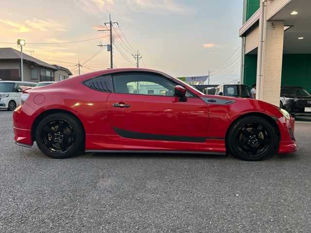 トヨタ ８６ GT 茨城県 2014(平26)年 15.9万km ライトニングレッド 純正ディーラーナビ/バックカメラ/ETC/フルセグTV/Bluetooth/CD/USB/ドライブレコーダー/社外フロアマット/モデリスタエアロ/社外アルミホイール/ドアバイザー/オートライト