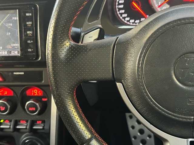 トヨタ ８６ GT 茨城県 2014(平26)年 15.9万km ライトニングレッド 純正ディーラーナビ/バックカメラ/ETC/フルセグTV/Bluetooth/CD/USB/ドライブレコーダー/社外フロアマット/モデリスタエアロ/社外アルミホイール/ドアバイザー/オートライト