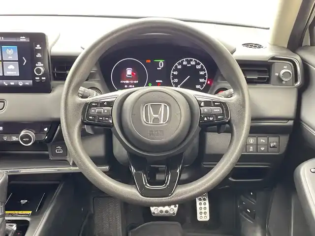 ホンダ ヴェゼル ハイブリッド e:HEV X 新潟県 2022(令4)年 5.6万km プラチナホワイトパール ホンダコネクトナビ（Bluetooth・USB）/バックカメラ　/純正エアロ（フロント・サイド・リア）　/ETC2.0　/フルセグ　/レーンキープアシスト　/追従クルーズコントロール　/前後コーナーセンサー　/ダウンヒルアシストコントロール/アイドリングストップ/衝突被害軽減システム　/前席シートヒーター　/電動格納サードシート/LEDオートライト/オートマチックハイビーム/純正前後ドライブレコーダー/寒冷地仕様/４WD/純正フロアマット/純正１８インチアルミホイール/ワイヤレス充電/ヒーテッドドアミラー/ワイパーデアイサー/パドルシフト/ブレーキホールド/レザーステアリング/スポーツモード/エコモード/スマートキー/スペアキー