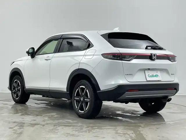 ホンダ ヴェゼル ハイブリッド e:HEV X 新潟県 2022(令4)年 5.6万km プラチナホワイトパール ホンダコネクトナビ（Bluetooth・USB）/バックカメラ　/純正エアロ（フロント・サイド・リア）　/ETC2.0　/フルセグ　/レーンキープアシスト　/追従クルーズコントロール　/前後コーナーセンサー　/ダウンヒルアシストコントロール/アイドリングストップ/衝突被害軽減システム　/前席シートヒーター　/電動格納サードシート/LEDオートライト/オートマチックハイビーム/純正前後ドライブレコーダー/寒冷地仕様/４WD/純正フロアマット/純正１８インチアルミホイール/ワイヤレス充電/ヒーテッドドアミラー/ワイパーデアイサー/パドルシフト/ブレーキホールド/レザーステアリング/スポーツモード/エコモード/スマートキー/スペアキー