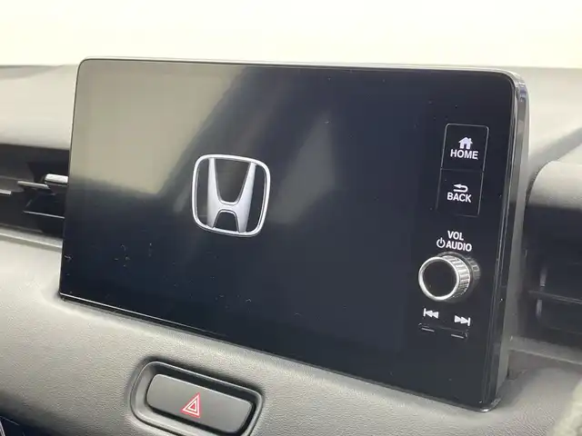 ホンダ ヴェゼル ハイブリッド e:HEV X 新潟県 2022(令4)年 5.6万km プラチナホワイトパール ホンダコネクトナビ（Bluetooth・USB）/バックカメラ　/純正エアロ（フロント・サイド・リア）　/ETC2.0　/フルセグ　/レーンキープアシスト　/追従クルーズコントロール　/前後コーナーセンサー　/ダウンヒルアシストコントロール/アイドリングストップ/衝突被害軽減システム　/前席シートヒーター　/電動格納サードシート/LEDオートライト/オートマチックハイビーム/純正前後ドライブレコーダー/寒冷地仕様/４WD/純正フロアマット/純正１８インチアルミホイール/ワイヤレス充電/ヒーテッドドアミラー/ワイパーデアイサー/パドルシフト/ブレーキホールド/レザーステアリング/スポーツモード/エコモード/スマートキー/スペアキー