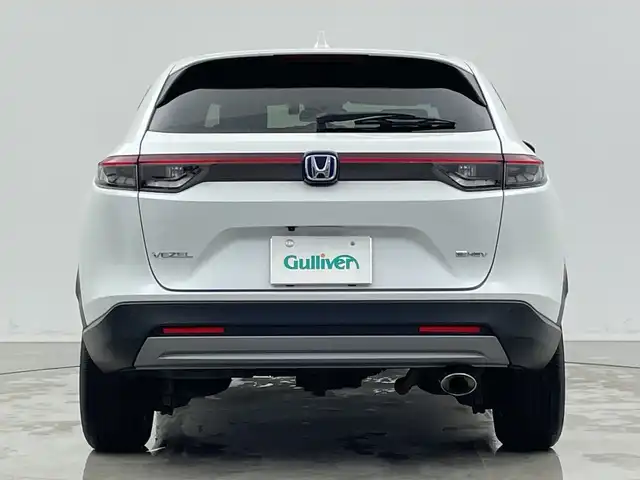 ホンダ ヴェゼル ハイブリッド e:HEV X 新潟県 2022(令4)年 5.6万km プラチナホワイトパール ホンダコネクトナビ（Bluetooth・USB）/バックカメラ　/純正エアロ（フロント・サイド・リア）　/ETC2.0　/フルセグ　/レーンキープアシスト　/追従クルーズコントロール　/前後コーナーセンサー　/ダウンヒルアシストコントロール/アイドリングストップ/衝突被害軽減システム　/前席シートヒーター　/電動格納サードシート/LEDオートライト/オートマチックハイビーム/純正前後ドライブレコーダー/寒冷地仕様/４WD/純正フロアマット/純正１８インチアルミホイール/ワイヤレス充電/ヒーテッドドアミラー/ワイパーデアイサー/パドルシフト/ブレーキホールド/レザーステアリング/スポーツモード/エコモード/スマートキー/スペアキー
