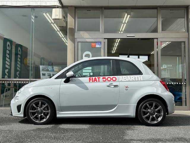 アバルト ５９５ 埼玉県 2018(平30)年 10.3万km Gligio Campovolo 社外SDナビ/【CD/DVD/フルセグ/Bluetooth】/バックカメラ/ETC/キーレス/HID/横滑り防止装置/LSD/保証書/取扱説明書/スペアキー