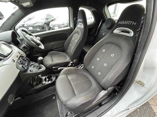 アバルト ５９５ 埼玉県 2018(平30)年 10.3万km Gligio Campovolo 社外SDナビ/【CD/DVD/フルセグ/Bluetooth】/バックカメラ/ETC/キーレス/HID/横滑り防止装置/LSD/保証書/取扱説明書/スペアキー