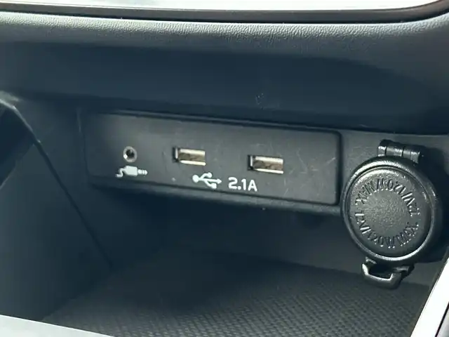 スバル レヴォーグ 1．8STIスポーツ EX 千葉県 2023(令5)年 2.7万km 青 純正11.6インチナビ/(Bluetooth/フルセグ/appleCarPlay/AndroidAuto)/レザーシート/バックカメラ/サイドカメラ/衝突被害軽減システム/車線逸脱警報/レーダークルーズコントロール/ドライブレコーダー/電動リアゲート/アイドリングストップ/横滑り防止装置/ETC/LEDヘッドライト/フォグランプ/オートライト/ウィンカーミラー/電動格納ミラー/純正18インチAW/シートヒーター/アイサイト/禁煙車/プッシュスタート/スマートキー/フロアマット/ドアバイザー/取扱説明書
