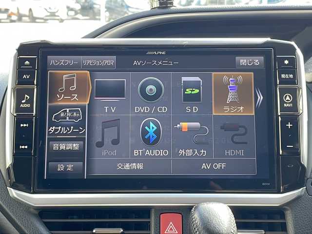 トヨタ ヴォクシー ZS 煌Ⅱ 青森県 2016(平28)年 6.3万km ブラック ・4WD/・ALPINE9インチ ナビ/・フルセグ/BT/CD/DVD/・バックカメラ/・両側パワースライドドア/・衝突軽減装置/・横滑り抑制装置/・レーンキープアシスト/・ビルトインETC/・前方ドライブレコーダー/・プッシュスタート/・スマートキー/・USB端子/・オートマチックハイビーム/・純正フロアマット/・7人乗り/・スペアキー/・純正16AW