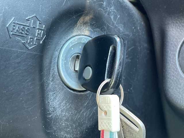 スズキ アルト S 新潟県 2015(平27)年 4万km フィズブルーパールメタリック 4WD/CD/MD/シートヒーター/リモコンキー/社外13インチアルミホイール