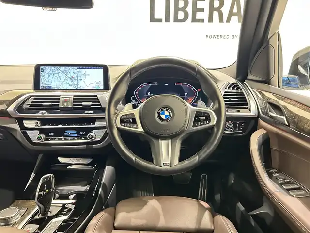 ＢＭＷ Ｘ３ xDrive20d Mスポーツ 福岡県 2021(令3)年 2.1万km アルピンホワイトⅢ 茶革　/ＡＣＣ／ＢＳＭ／ＨＵＤ　/アンビエントライト　/コンフォートアクセス　/純正ナビ／ＴＶ　/３６０°カメラ　/Ｂｌｕｅｔｏｏｔｈ　/全席シートヒーター　/メモリ付パワーシート　/純正１９インチＡＷ