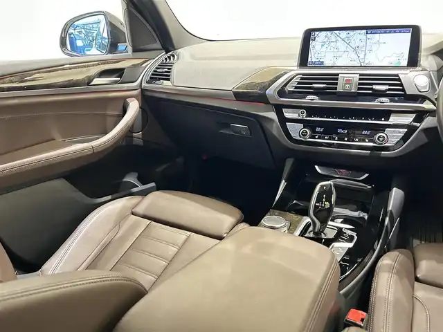 ＢＭＷ Ｘ３ xDrive20d Mスポーツ 福岡県 2021(令3)年 2.1万km アルピンホワイトⅢ 茶革　/ＡＣＣ／ＢＳＭ／ＨＵＤ　/アンビエントライト　/コンフォートアクセス　/純正ナビ／ＴＶ　/３６０°カメラ　/Ｂｌｕｅｔｏｏｔｈ　/全席シートヒーター　/メモリ付パワーシート　/純正１９インチＡＷ