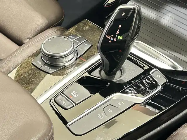 ＢＭＷ Ｘ３ xDrive20d Mスポーツ 福岡県 2021(令3)年 2.1万km アルピンホワイトⅢ 茶革　/ＡＣＣ／ＢＳＭ／ＨＵＤ　/アンビエントライト　/コンフォートアクセス　/純正ナビ／ＴＶ　/３６０°カメラ　/Ｂｌｕｅｔｏｏｔｈ　/全席シートヒーター　/メモリ付パワーシート　/純正１９インチＡＷ