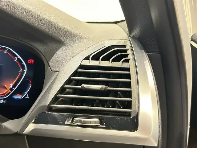 ＢＭＷ Ｘ３ xDrive20d Mスポーツ 福岡県 2021(令3)年 2.1万km アルピンホワイトⅢ 茶革　/ＡＣＣ／ＢＳＭ／ＨＵＤ　/アンビエントライト　/コンフォートアクセス　/純正ナビ／ＴＶ　/３６０°カメラ　/Ｂｌｕｅｔｏｏｔｈ　/全席シートヒーター　/メモリ付パワーシート　/純正１９インチＡＷ