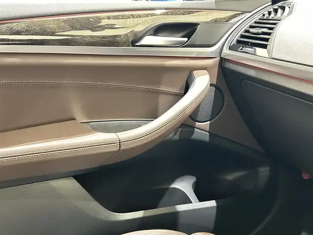 ＢＭＷ Ｘ３ xDrive20d Mスポーツ 福岡県 2021(令3)年 2.1万km アルピンホワイトⅢ 茶革　/ＡＣＣ／ＢＳＭ／ＨＵＤ　/アンビエントライト　/コンフォートアクセス　/純正ナビ／ＴＶ　/３６０°カメラ　/Ｂｌｕｅｔｏｏｔｈ　/全席シートヒーター　/メモリ付パワーシート　/純正１９インチＡＷ