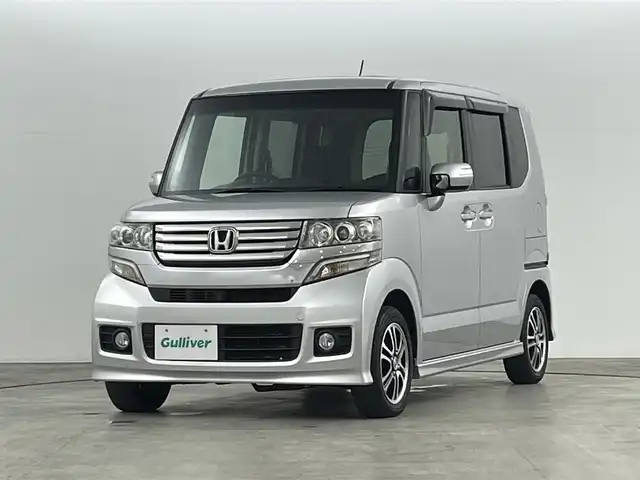 ホンダ Ｎ ＢＯＸ カスタム G SSパッケージ 福島県 2014(平26)年 5.3万km アラバスターシルバーメタリック 横滑り防止機能/・盗難防止装置/純正7インチナビ/・型番;YXM-145C/・CD/SD/FM/AM/バックカメラ/両側パワースライドドア/HIDオートライト/・フォグランプ/ベンチシート/・チップアップシート/純正14インチアルミホイール付きサマータイヤ/革ステアリング/・ステアリングリモコン/純正フロアマット/純正ドアバイザー/電動格納ドアミラー/・ウィンカーミラー/・補助ミラー/アイドリングストップ/プッシュスタート/・スマートキー/・スペアキー