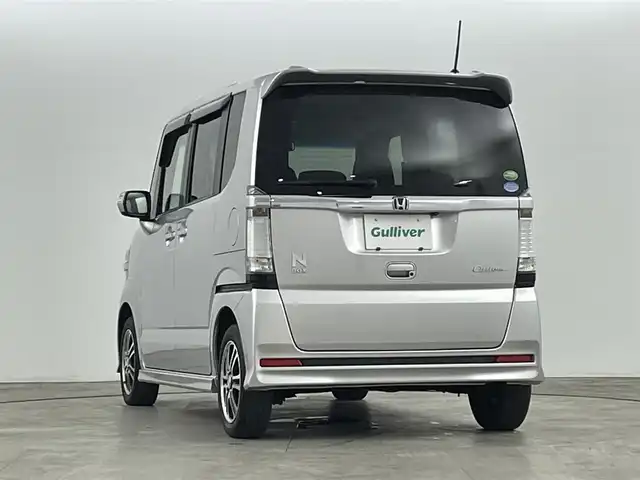 ホンダ Ｎ ＢＯＸ カスタム G SSパッケージ 福島県 2014(平26)年 5.3万km アラバスターシルバーメタリック 横滑り防止機能/・盗難防止装置/純正7インチナビ/・型番;YXM-145C/・CD/SD/FM/AM/バックカメラ/両側パワースライドドア/HIDオートライト/・フォグランプ/ベンチシート/・チップアップシート/純正14インチアルミホイール付きサマータイヤ/革ステアリング/・ステアリングリモコン/純正フロアマット/純正ドアバイザー/電動格納ドアミラー/・ウィンカーミラー/・補助ミラー/アイドリングストップ/プッシュスタート/・スマートキー/・スペアキー