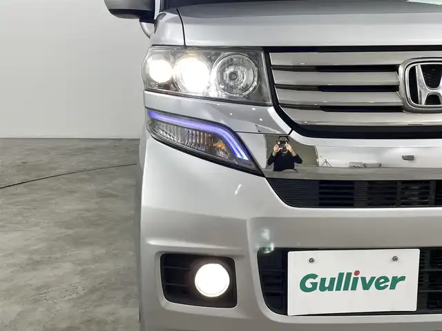 ホンダ Ｎ ＢＯＸ カスタム G SSパッケージ 福島県 2014(平26)年 5.3万km アラバスターシルバーメタリック 横滑り防止機能/・盗難防止装置/純正7インチナビ/・型番;YXM-145C/・CD/SD/FM/AM/バックカメラ/両側パワースライドドア/HIDオートライト/・フォグランプ/ベンチシート/・チップアップシート/純正14インチアルミホイール付きサマータイヤ/革ステアリング/・ステアリングリモコン/純正フロアマット/純正ドアバイザー/電動格納ドアミラー/・ウィンカーミラー/・補助ミラー/アイドリングストップ/プッシュスタート/・スマートキー/・スペアキー