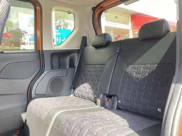 三菱 デリカミニ T プレミアム 長崎県 2024(令6)年 0.8万km オレンジⅡ 衝突被害軽減ブレーキ/マイパイロット/・レーダークルーズコントロール/・レーンキープアシスト/両側パワースライドドア/・左側ハンズフリーパワースライド/ディーラーOP/9インチメモリナビ【CN-SBDDJ0CJ】/・Bluetooth接続/・フルセグTV/・HDMI接続/ドライブレコーダー/ハーフレザーシート/シートヒーター/ステアリングヒーター/ステアリングスイッチ/パドルシフト/電子パーキング/オートホールド機能/ダウンヒルアシスト/アイドリングストップ/LEDオートヘッドライト/ビルトインETC/デジタルインナーミラー/後席サーキュレーター/ISOFIX/後席サンシェード/コーナーセンサー