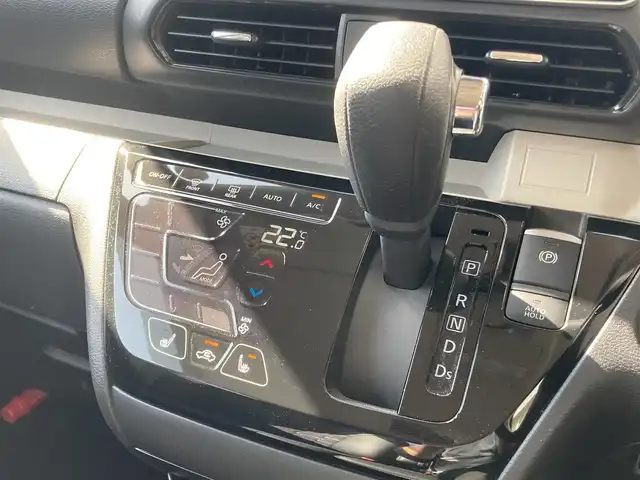 三菱 デリカミニ T プレミアム 長崎県 2024(令6)年 0.8万km オレンジⅡ 衝突被害軽減ブレーキ/マイパイロット/・レーダークルーズコントロール/・レーンキープアシスト/両側パワースライドドア/・左側ハンズフリーパワースライド/ディーラーOP/9インチメモリナビ【CN-SBDDJ0CJ】/・Bluetooth接続/・フルセグTV/・HDMI接続/ドライブレコーダー/ハーフレザーシート/シートヒーター/ステアリングヒーター/ステアリングスイッチ/パドルシフト/電子パーキング/オートホールド機能/ダウンヒルアシスト/アイドリングストップ/LEDオートヘッドライト/ビルトインETC/デジタルインナーミラー/後席サーキュレーター/ISOFIX/後席サンシェード/コーナーセンサー