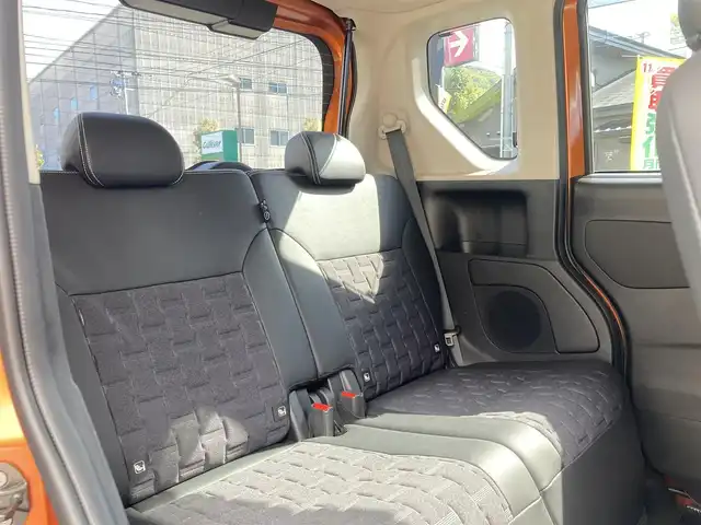 三菱 デリカミニ T プレミアム 長崎県 2024(令6)年 0.8万km オレンジⅡ 衝突被害軽減ブレーキ/マイパイロット/・レーダークルーズコントロール/・レーンキープアシスト/両側パワースライドドア/・左側ハンズフリーパワースライド/ディーラーOP/9インチメモリナビ【CN-SBDDJ0CJ】/・Bluetooth接続/・フルセグTV/・HDMI接続/ドライブレコーダー/ハーフレザーシート/シートヒーター/ステアリングヒーター/ステアリングスイッチ/パドルシフト/電子パーキング/オートホールド機能/ダウンヒルアシスト/アイドリングストップ/LEDオートヘッドライト/ビルトインETC/デジタルインナーミラー/後席サーキュレーター/ISOFIX/後席サンシェード/コーナーセンサー